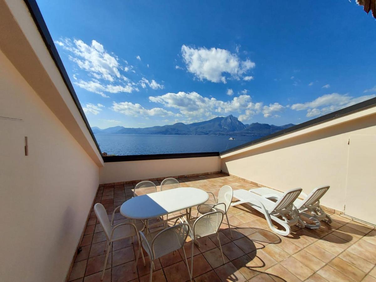 Apartmentsgarda - Canevini Residence Torri Del Benaco Exterior foto